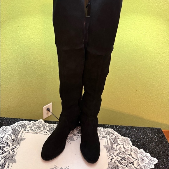 Stuart Weitzman Women's Black Over-the-Knee Boots - Picture 3 of 17